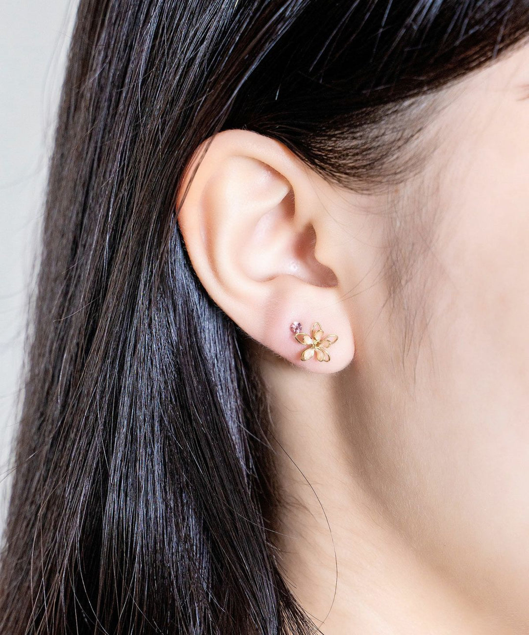JUNO [Classic Popularity] Epoflower Antibacterial Resin Earring Set