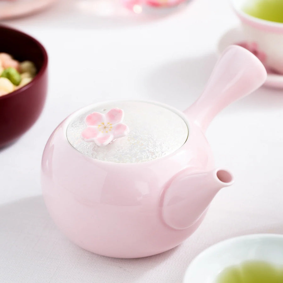 Tasei Kiln Pale Pink Iridescent Cherry Blossom Teapot – 225 ml Tasei Kiln