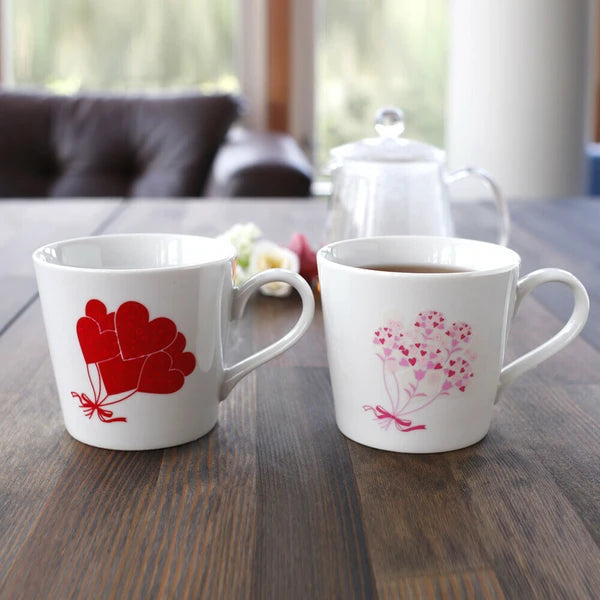 Heartwarming Flower-Shaped Mug [Color-Changing with Temperature, Mino Ware, Made in Japan]