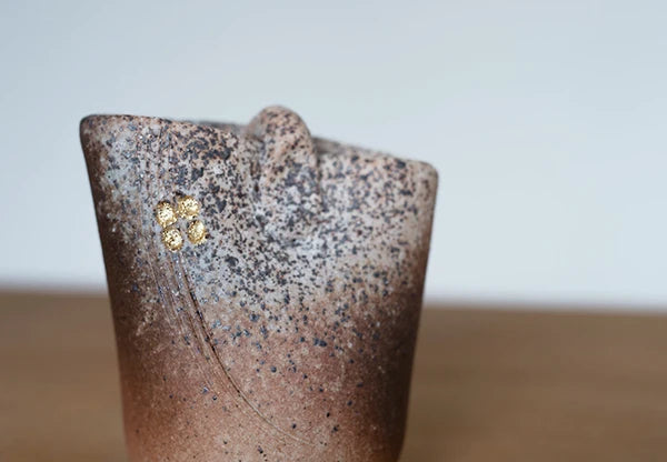 Sand-textured, gold-accented mini vase, Shigaraki ware, Made in Japan. MEIZAN
