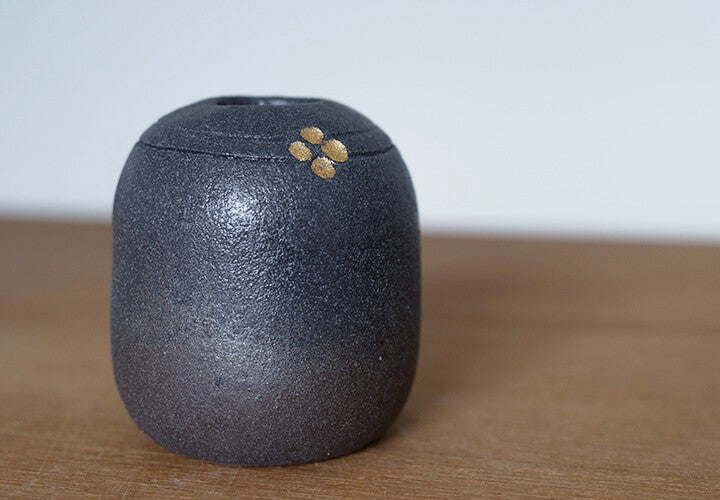 Meizan Pottery gold floral mini single stem vase for Japanese home decor
