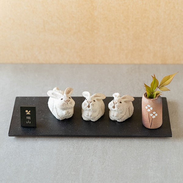 Small Shigaraki ceramic base for zodiac figurine displays
