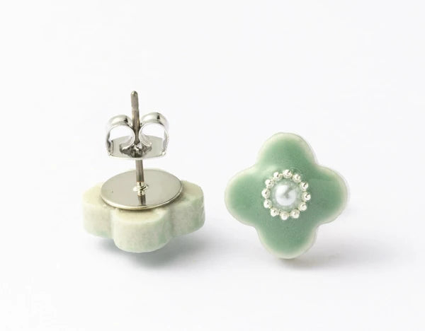 Minoyaki Mikelo Ceramic Pearl Flower Earrings [Made in Japan]