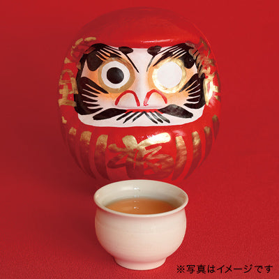 LUPICIA DARUMA black tea brewed serving image for hot or iced tea