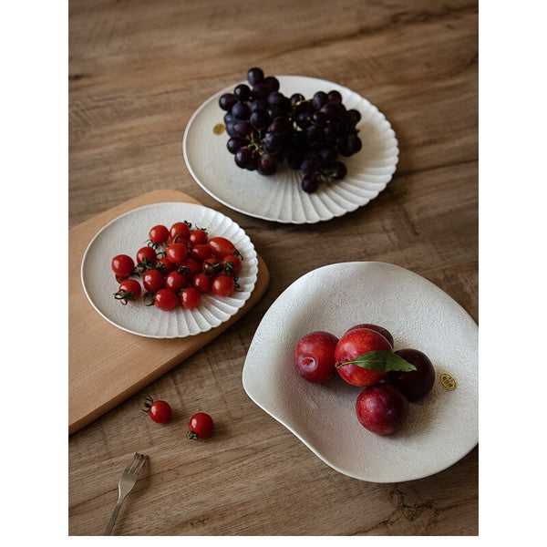 White Bubble Glaze Half-Chrysanthemum Plate 16.5 cm – Made in Japan Craft Nanpuu