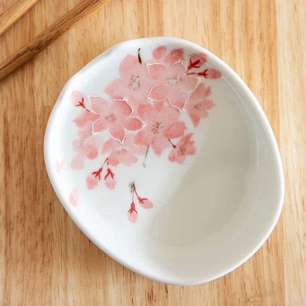 Floral Sloped Soy Sauce Dish with Chopstick Rest – Hasami Ware Craft Nanpuu
