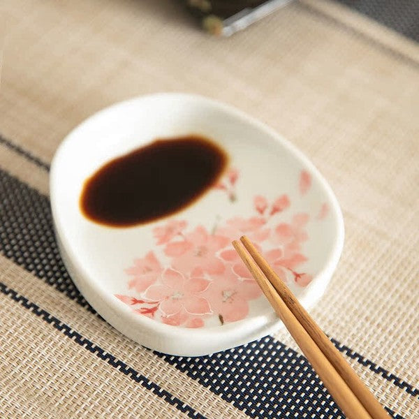 Floral Sloped Soy Sauce Dish with Chopstick Rest – Hasami Ware Craft Nanpuu