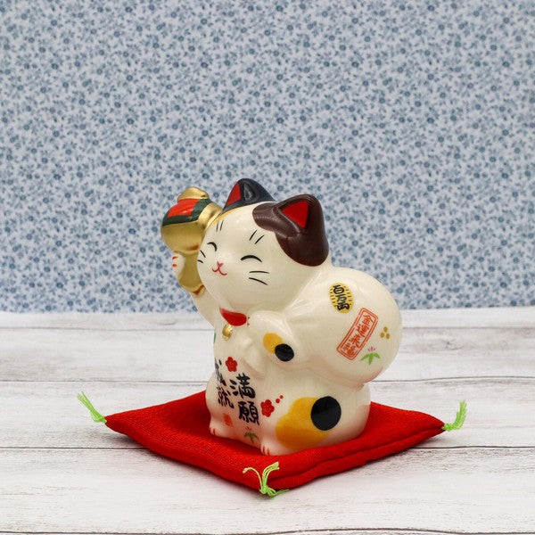 Yakushigama ceramic maneki neko lucky cat side detail #7893