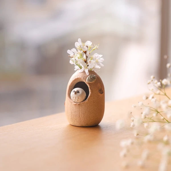 Fiery red owl-shaped mini vase, Shigaraki ware, Made in Japan MEIZAN