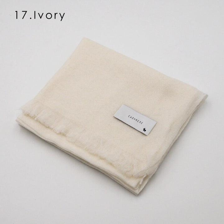 Lune jumelle lightweight solid cashmere oversized stole – product view 5