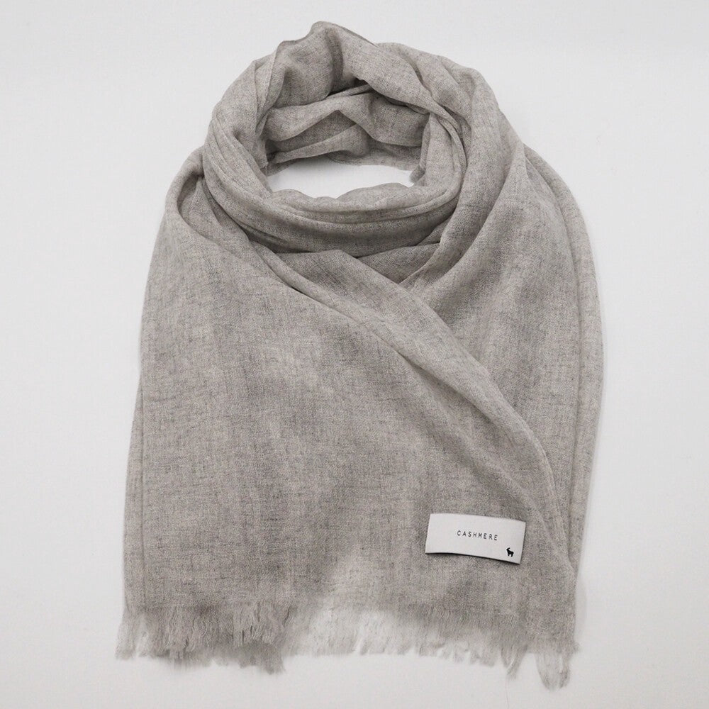 Lune jumelle lightweight solid cashmere oversized stole – product view 7