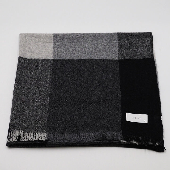 Lune jumelle lightweight cashmere modern-check stole – product view 7
