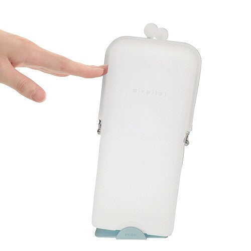Kutsuwa Air Pita Suction Stand Pen Case Chiffon White AK076WH Kutsuwa