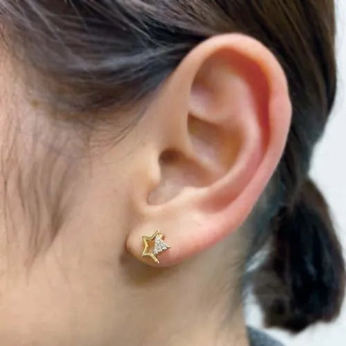 Kobe Real Closet No. 7247 Star Glass Bead Stud Earrings – Gold Kobe Real Closet