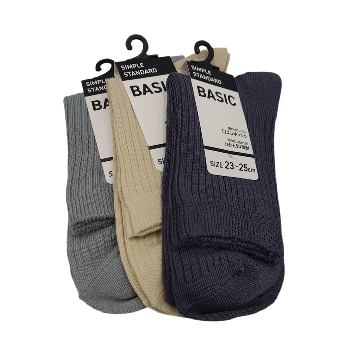 Lady's color socks crew length trend A