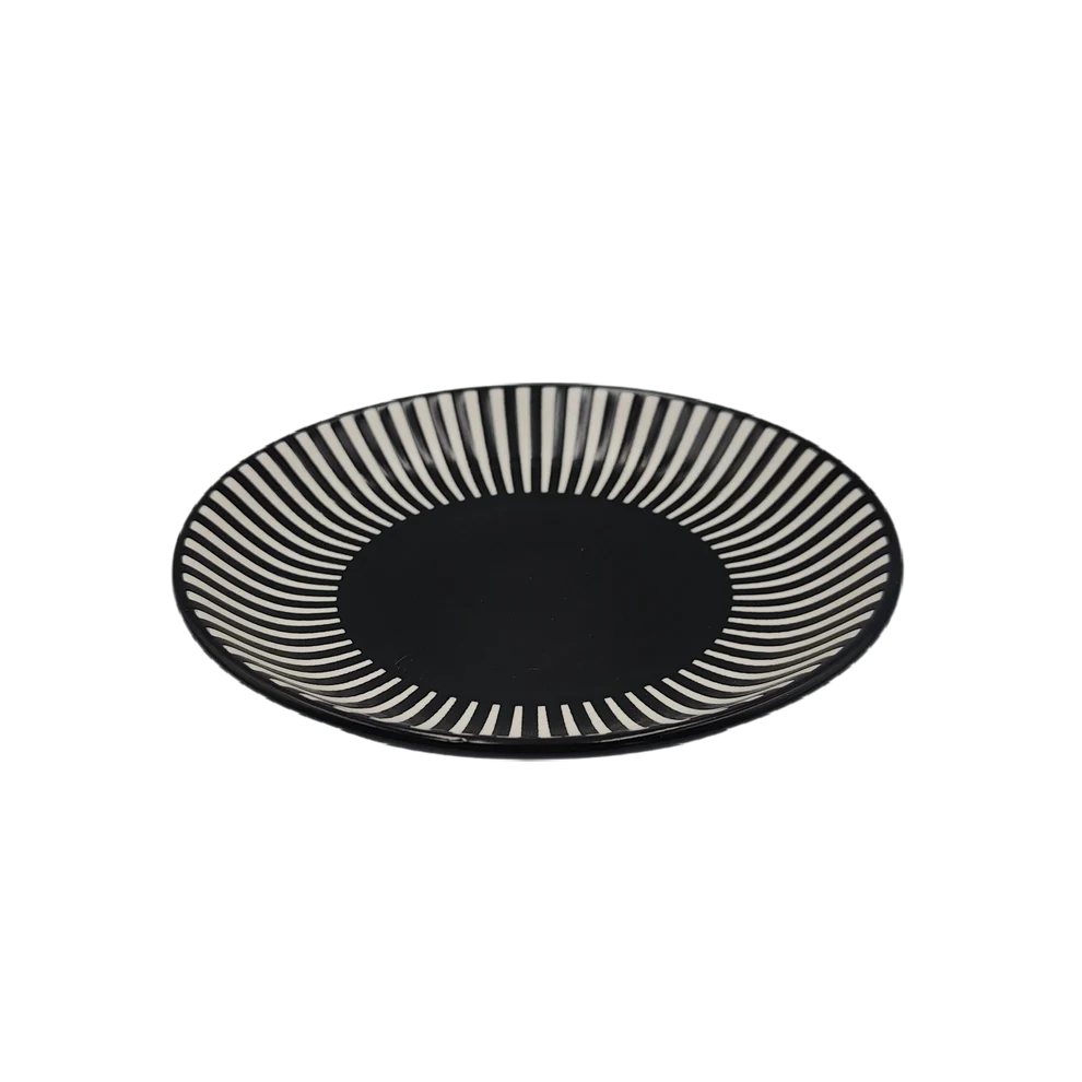 Fuchitokusa black 5.0 plate Yui mart