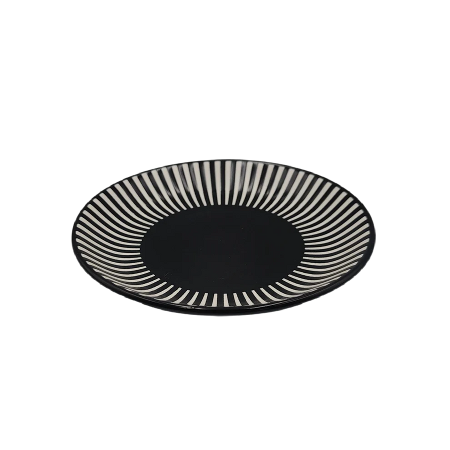 Fuchitokusa black 5.0 plate Yui mart
