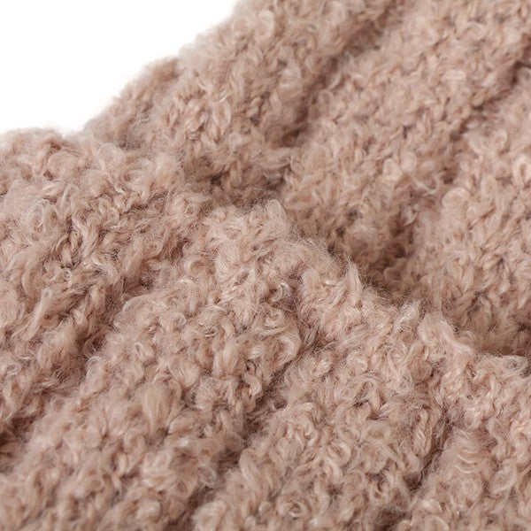 【Pre-Order】Moz Charm Knit Beanie Moz