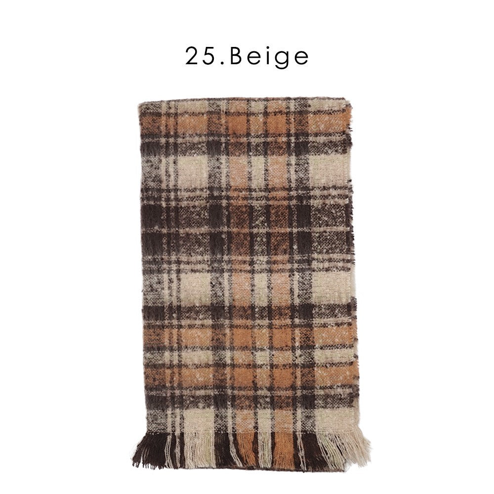Lune jumelle boucle shaggy check stole – product view 3