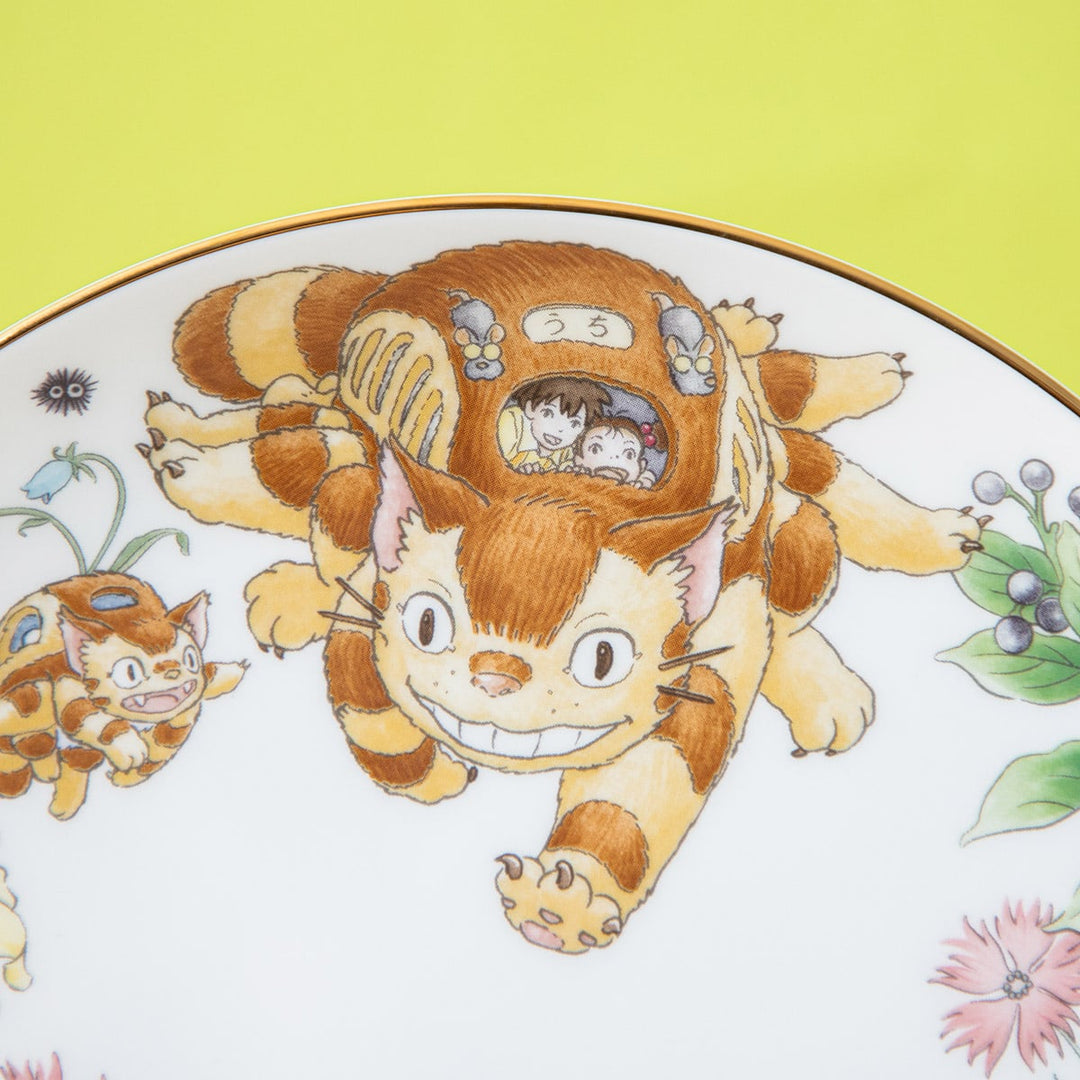 Studio Ghibli Totoro 2027 decorative plate close-up artwork