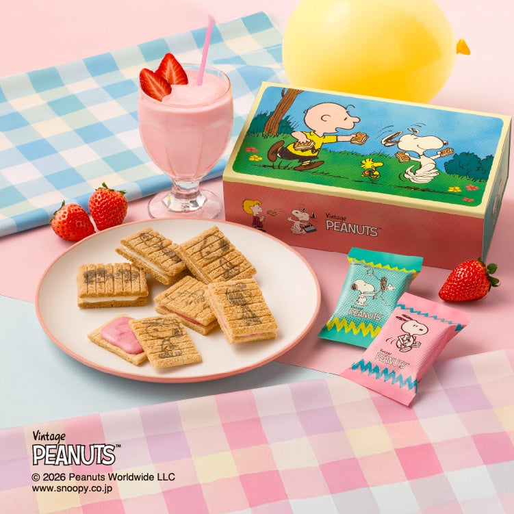 Snoopy Sugar Butter Tree assortment contents classic and strawberry shake