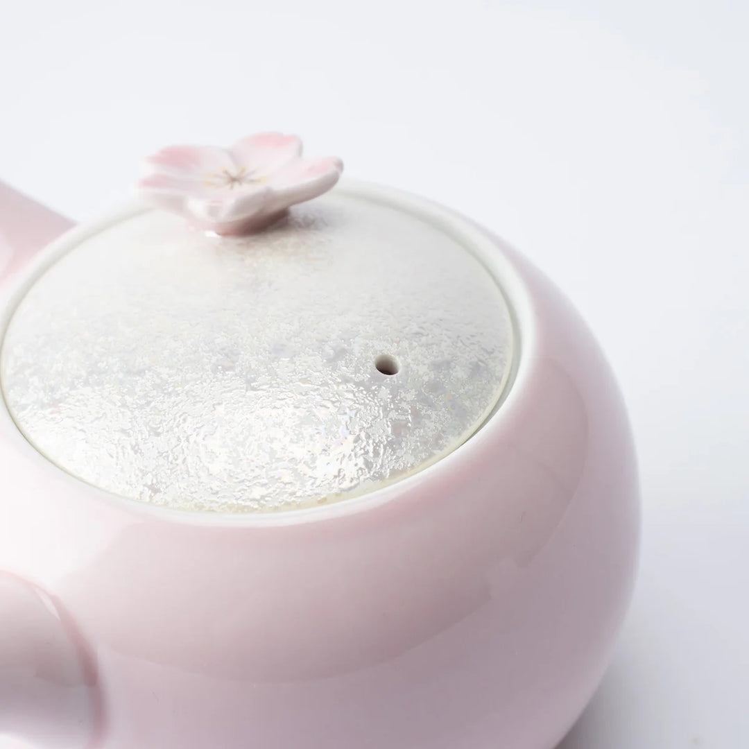 Tasei Kiln Pale Pink Iridescent Cherry Blossom Teapot – 225 ml Tasei Kiln