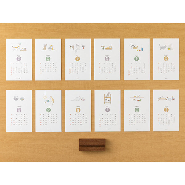 MIDORI Cat desk calendar wooden base illustration detail