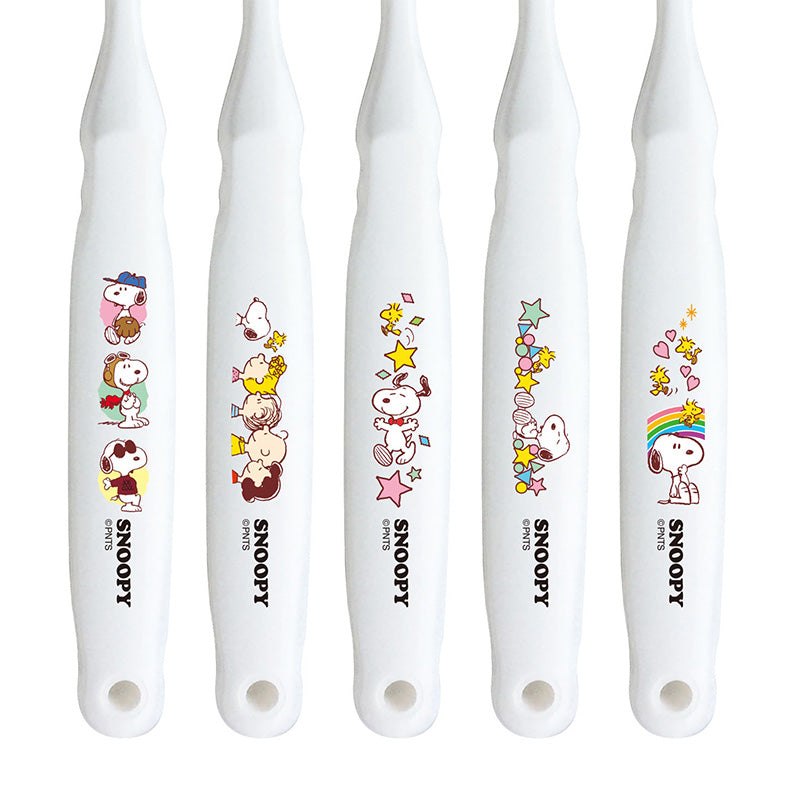 Ebisu Snoopy toothbrush wide thin brush head detail