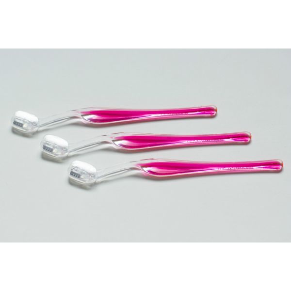 KAI Disposabe Razors Petite Eyebrow Large 3 Pieces