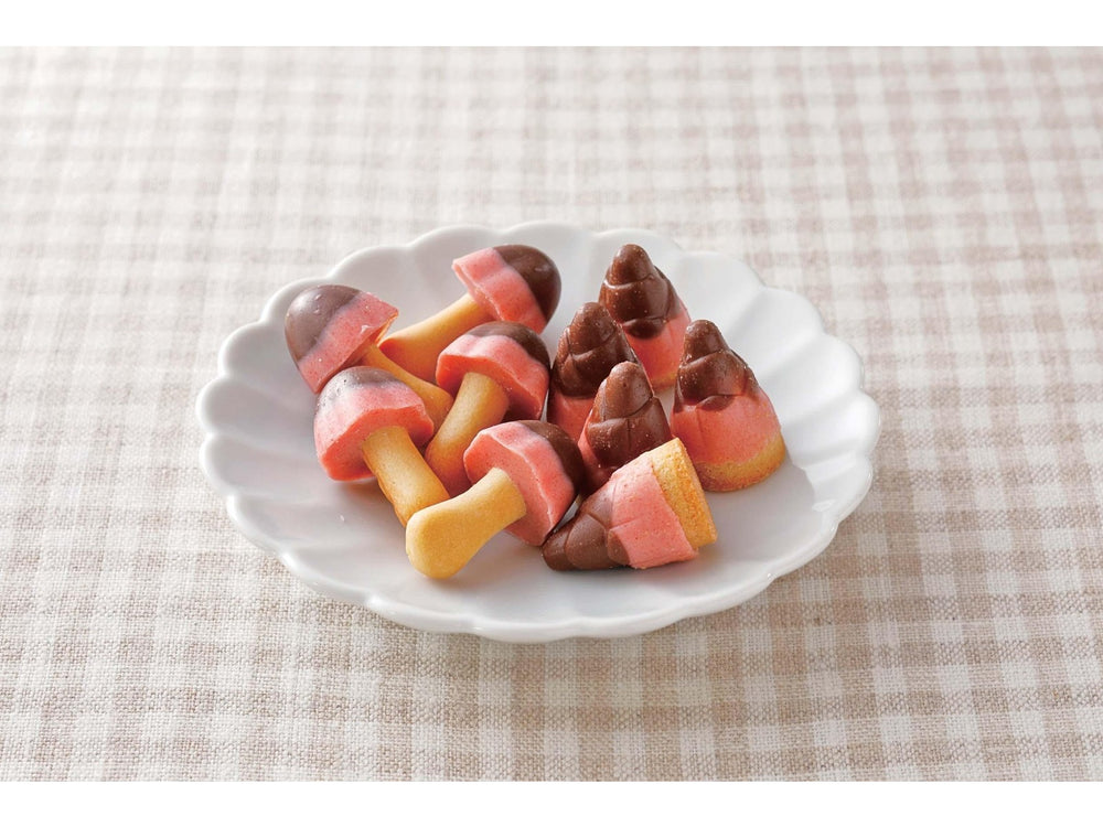 Meiji Kinako & Takenoko Strawberry and Chocolate Snack Yui mart
