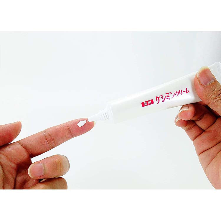 Kobayashi Keshimin Brightening Face Cream 30g cream texture