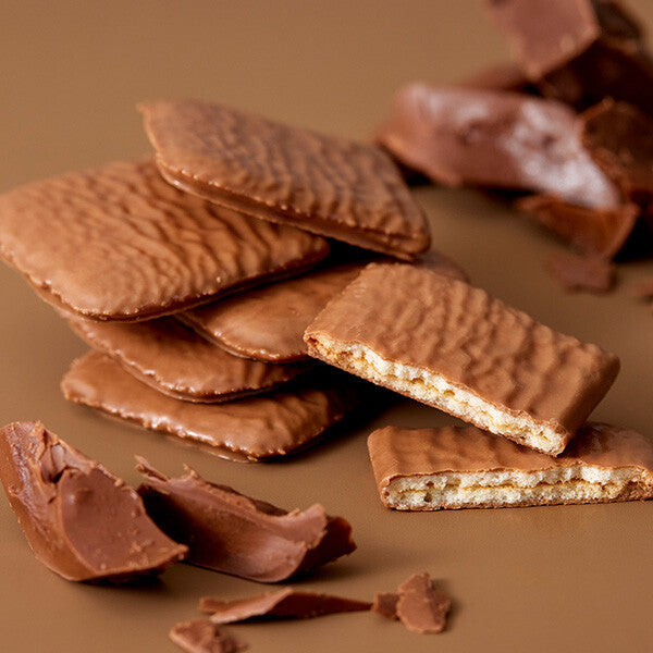 YOKU MOKU Petit Cinq Delices seasonal cookies detail