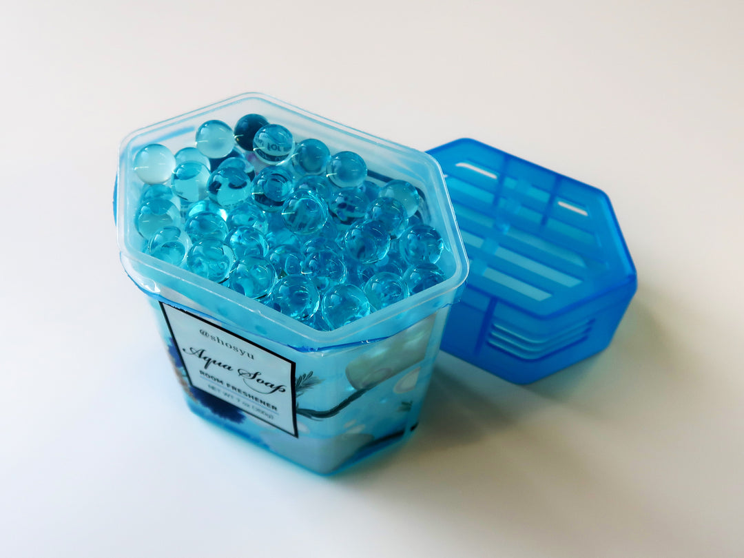 Aqua Soap deodorant gel beads open container detail