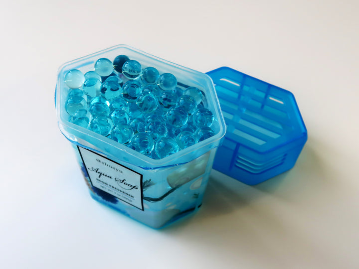 Aqua Soap deodorant gel beads open container detail