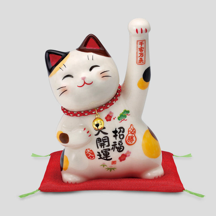 Yakushigama Saie Victory & Good Fortune Maneki Neko lucky cat with bell #7826 front view