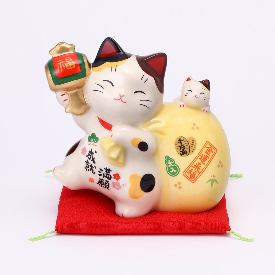 Yakushigama Mangan Joju Treasure Carrying Maneki Neko lucky cat #7892 official front view