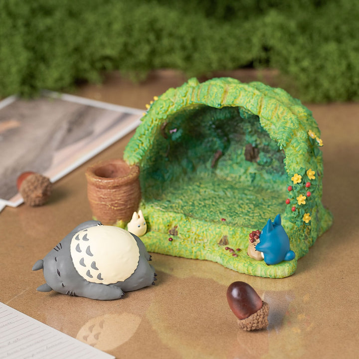 Totoro's Home diorama desk organizer view 2