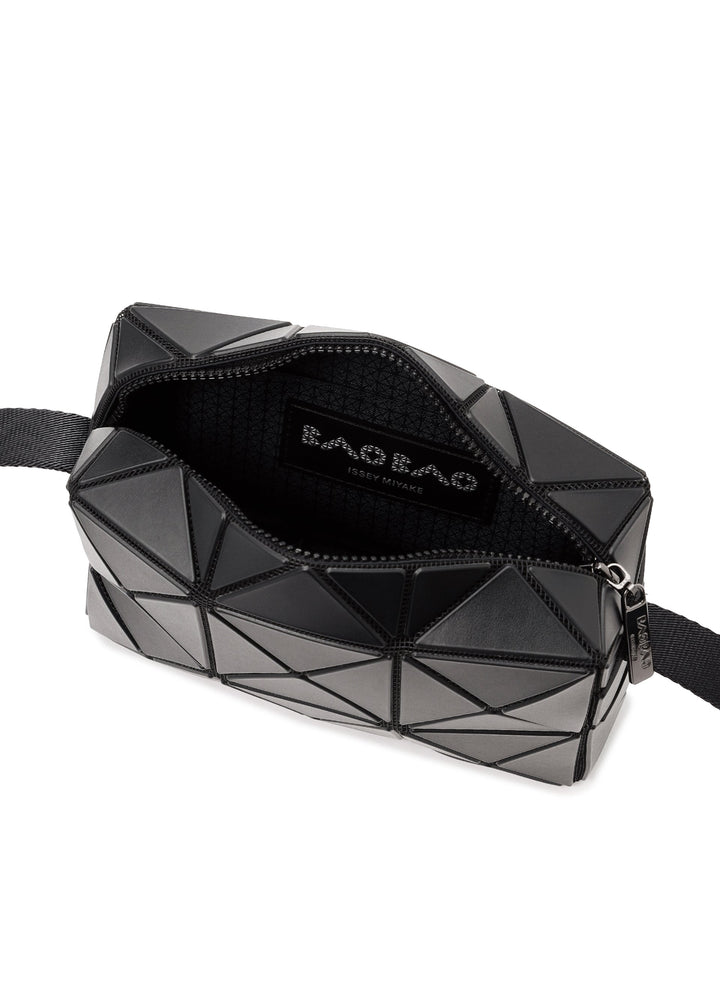 BAO BAO ISSEY MIYAKE CUBOID adjustable strap and zipper detail