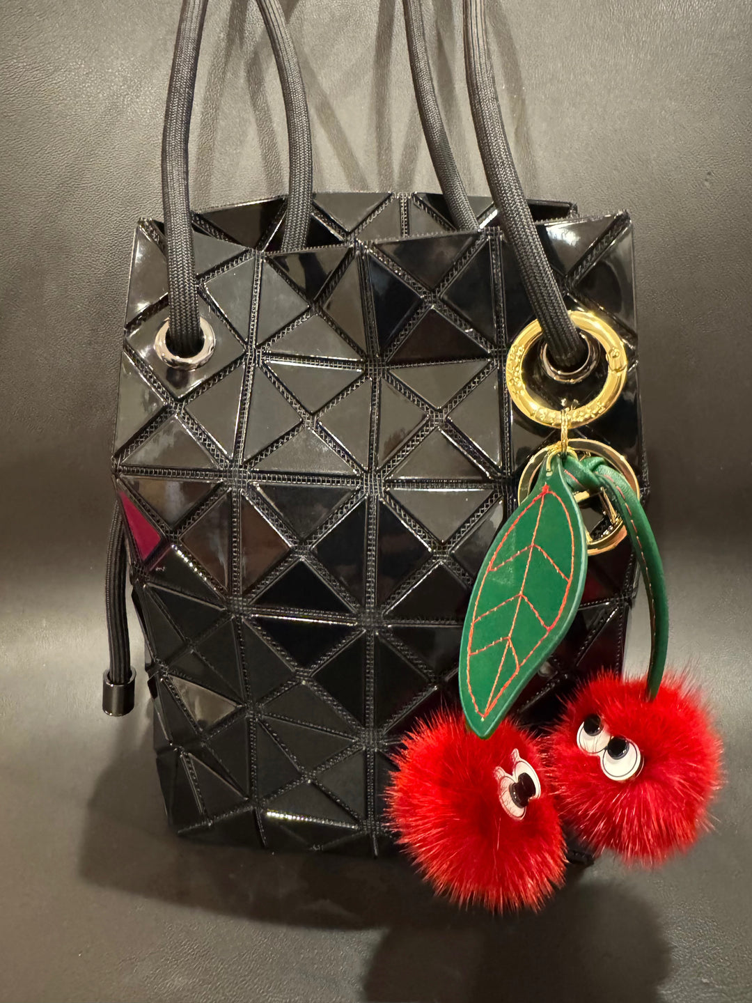 Floats！New Cherry Keychain Bordeaux，Red