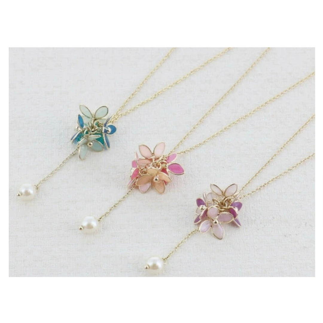 JUNO Hydrangea Pattern Long Necklace