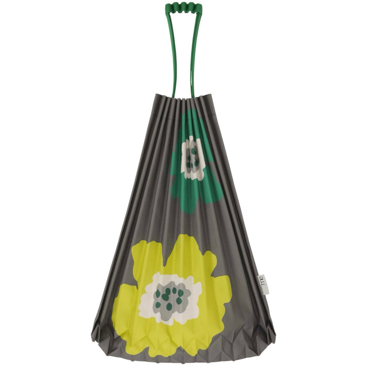 me ISSEY MIYAKE
GROW TRUNK PLEATS BAG，CHARCOAL-HUED