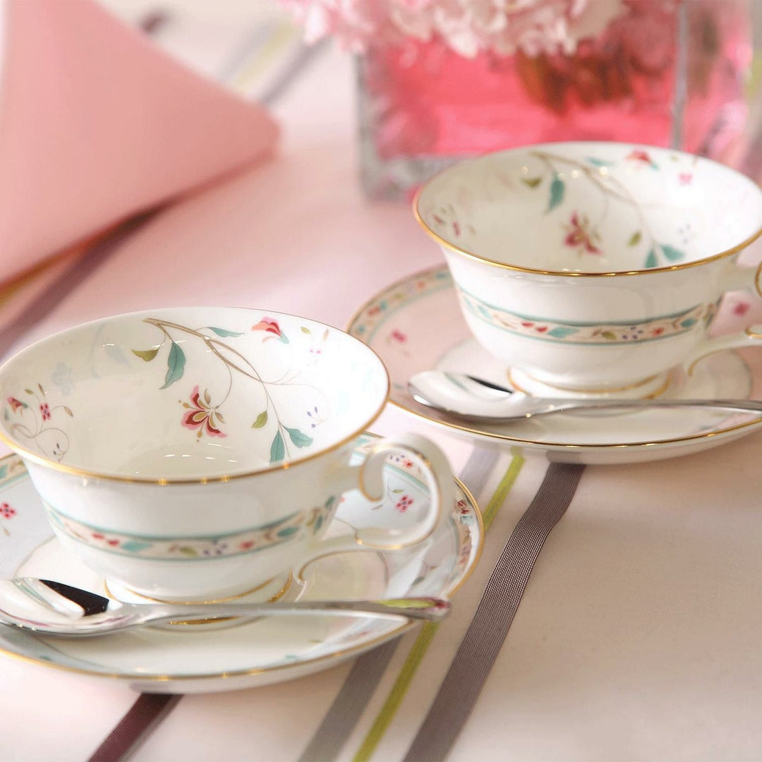 Noritake P50717A/4409-56 Cup & Saucer (Color Changing Pair Set) (Both Coffee & Tea), 7.5 fl oz (215 cc), Flower Chisel, 2 Guests, Pink, Blue, Bone China Yui mart