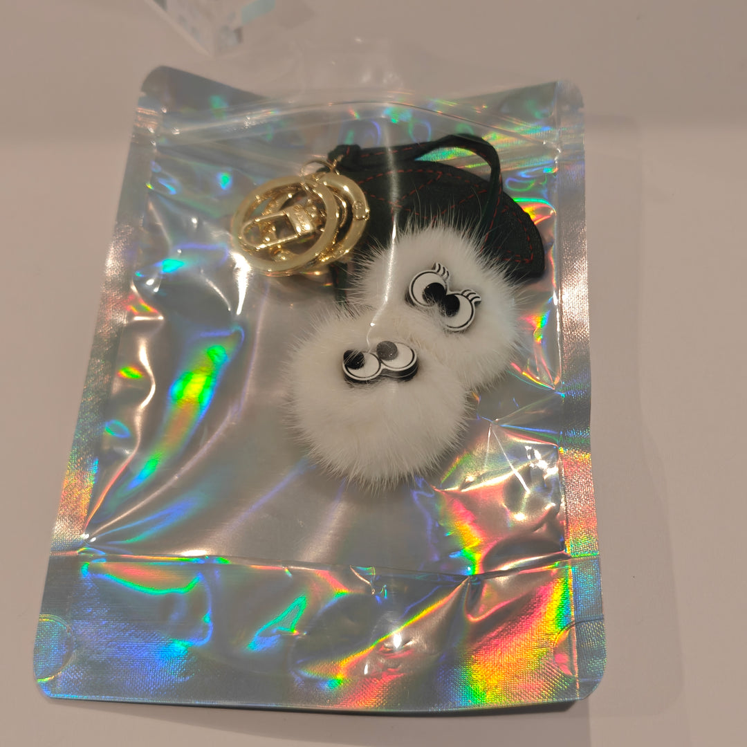Floats！NEW CHERRY KEY CHAIN WHITE