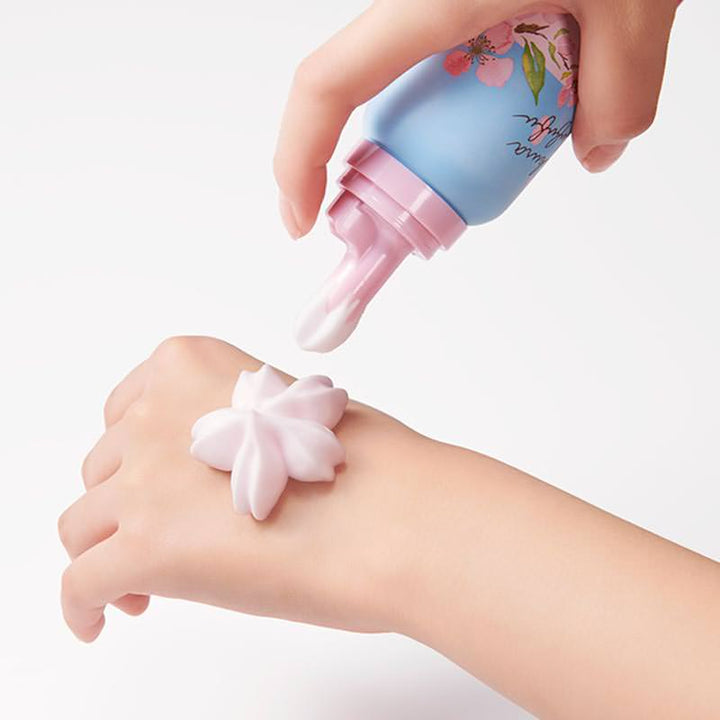 House of Rose Sakura Fufufu Body Whip Mousse 120g HOUSE OF ROSE
