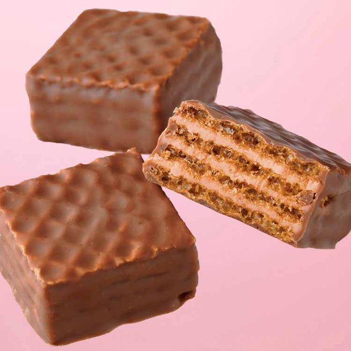 Royce Chocolate Wafers (Strawberry Cream Flavor, 12 pieces) Yui mart