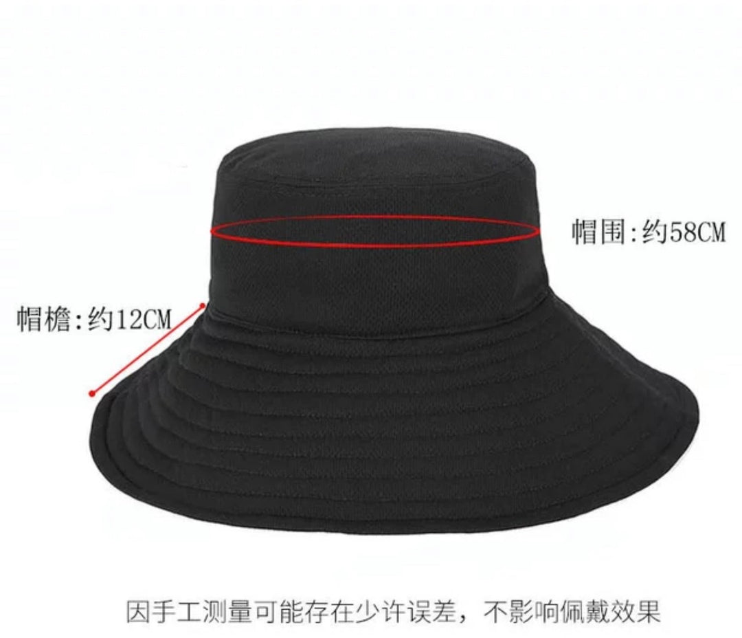 Japan UV CUT Single-Sided Foldable Sun Hat with Heat Shielding (No Wired Brim) – Black with White Polka Dots on Underside of Brim
