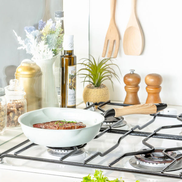 Takeda IH & Gas Compatible Deep Ceramic Non-Stick Frying Pan 20cm（Green）