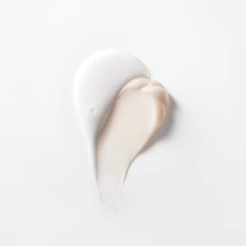 Clé de Peau Beaute 
CPB SOFTENING CLEANSING FOAM 125ml