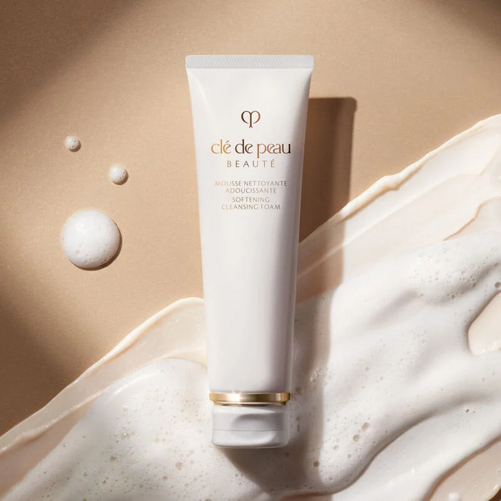 Clé de Peau Beaute 
CPB SOFTENING CLEANSING FOAM 125ml