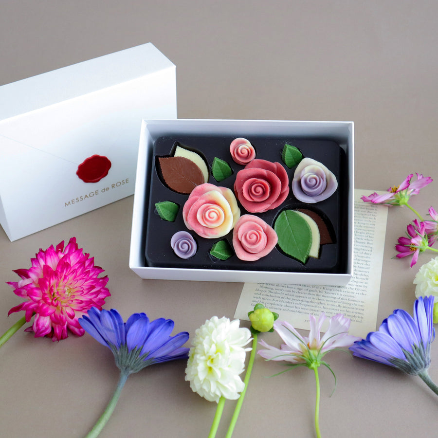 【Pre-Order】Karendo Lettre Fleurie Dahlia Rose Chocolate Gift Box Karendo